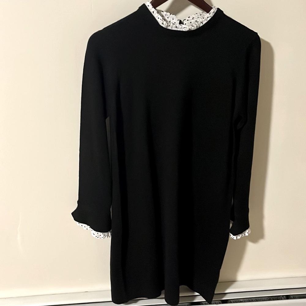 Gorgeous Vince Camuto black dress